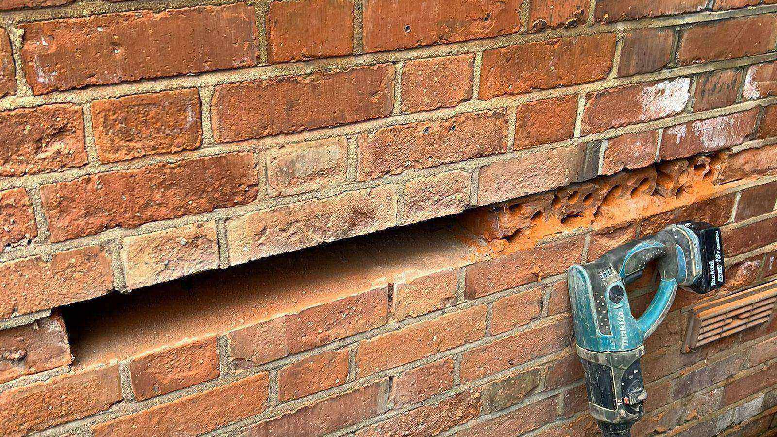 Brick Stitching in London by London Bricklayer